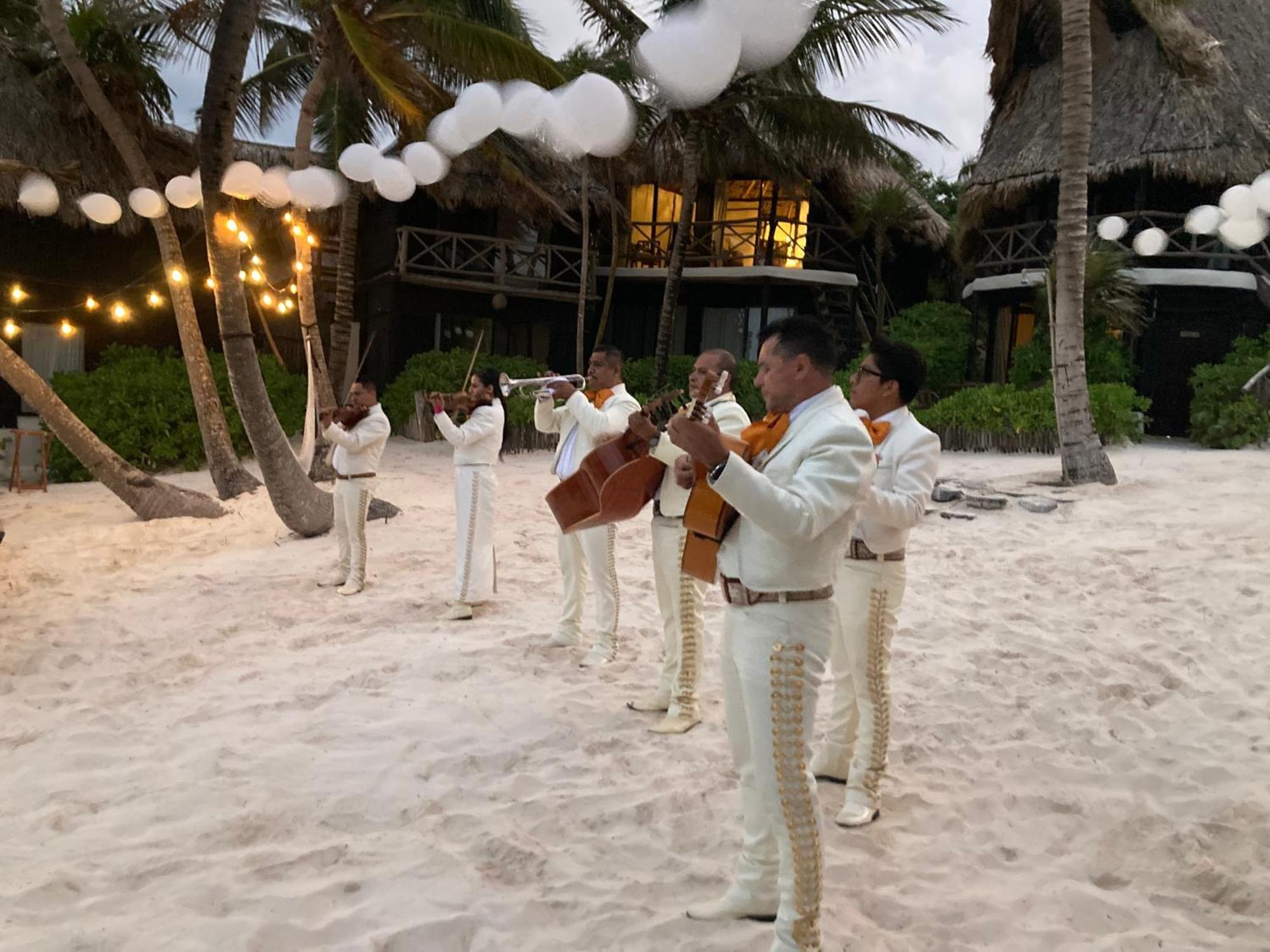 Luv Tulum Hotel Buitenkant foto