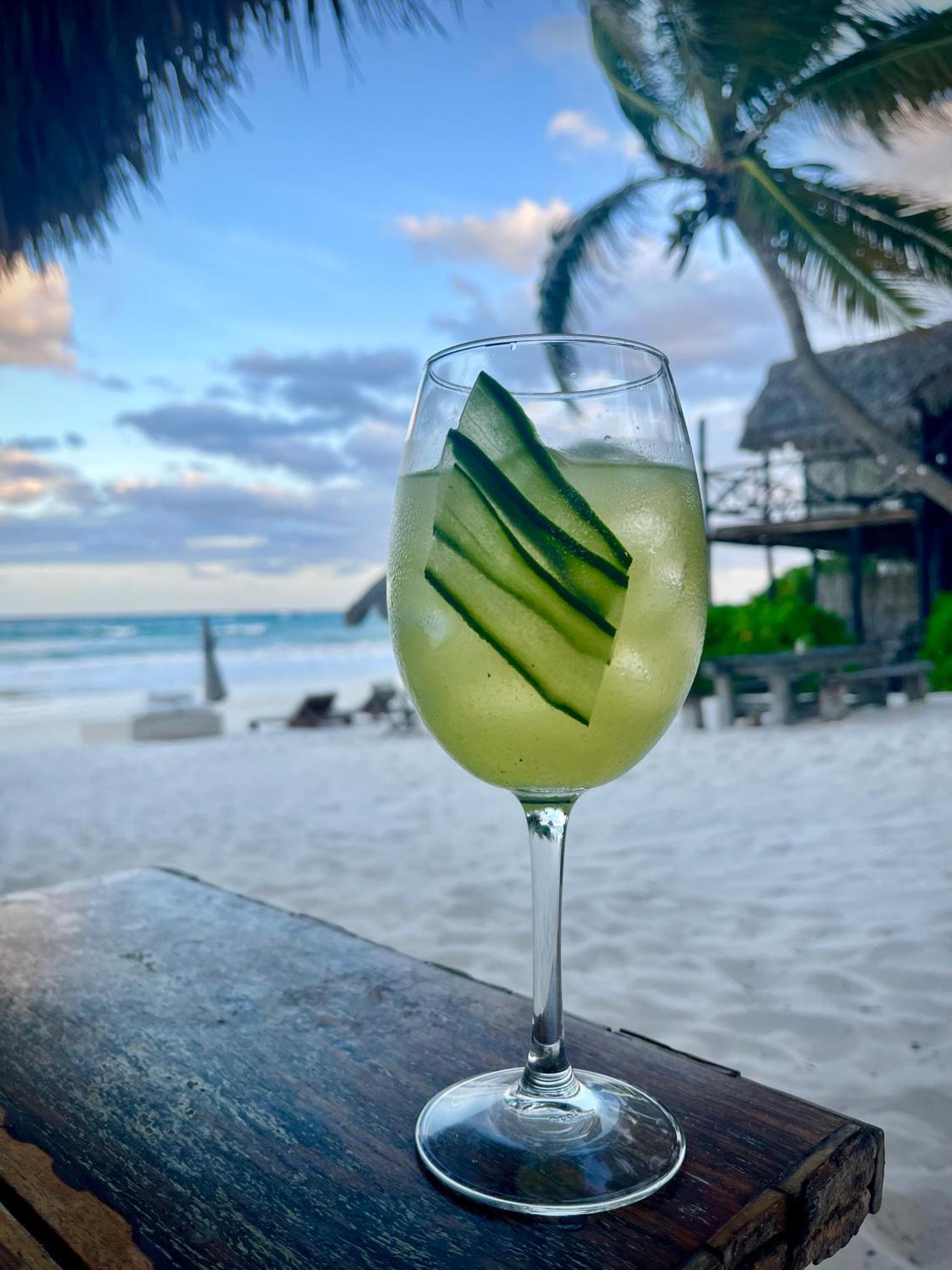 Luv Tulum Hotel Buitenkant foto